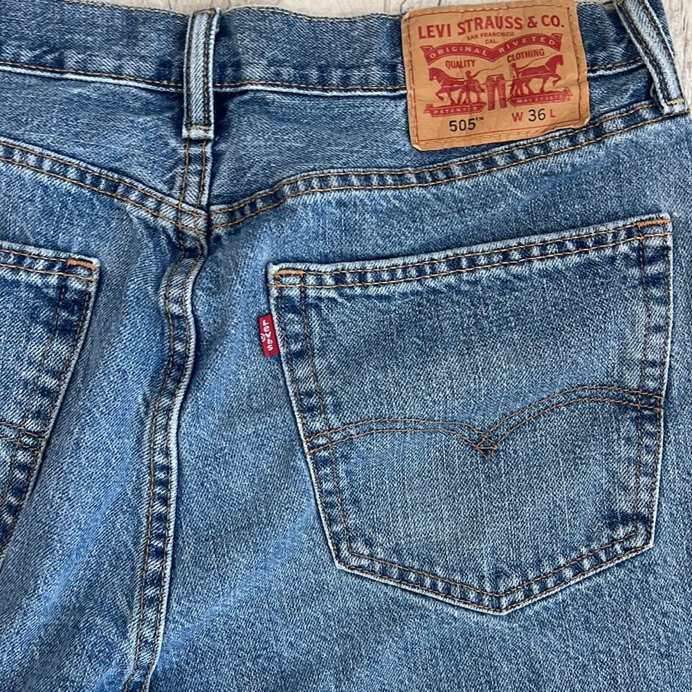 Levi’s 505 Mens Jean Shorts Size 36 100%‎ Cotton